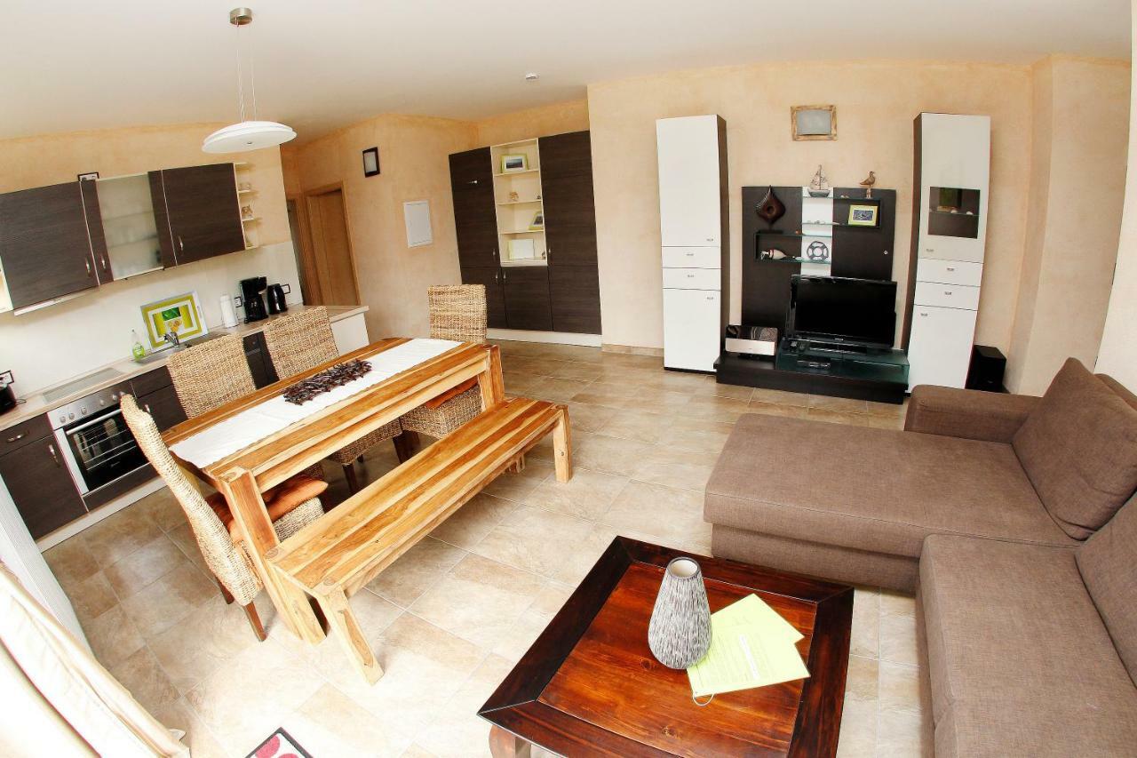 Ferienhaus "Zur Sprotte" In โกลเวอ ภายนอก รูปภาพ