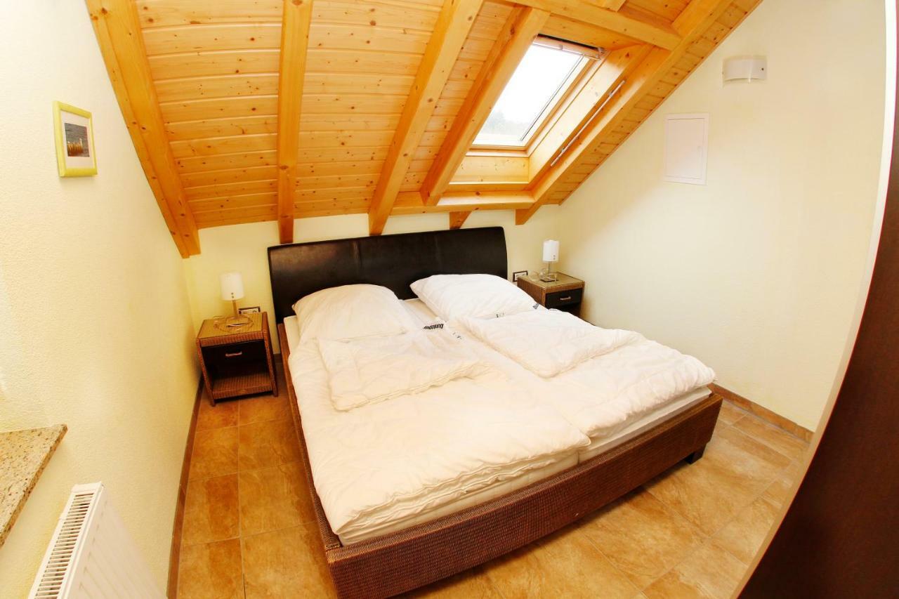 Ferienhaus "Zur Sprotte" In โกลเวอ ภายนอก รูปภาพ